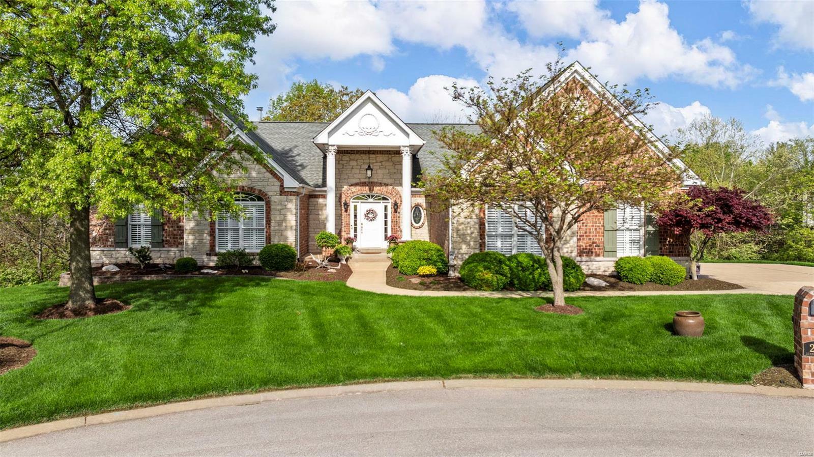234 Summit Ridge Place  St Charles MO 63304 photo