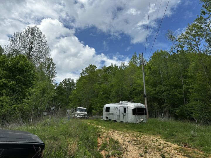 Property Photo: 910 Warren Hollow Rd TN 38425