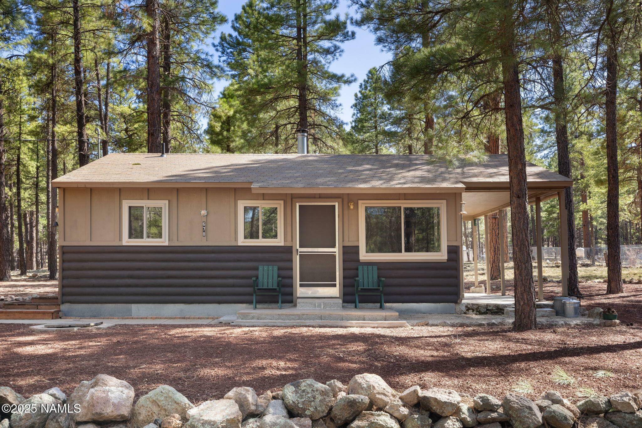 Property Photo: 678 E Warm Springs Road AZ 86046