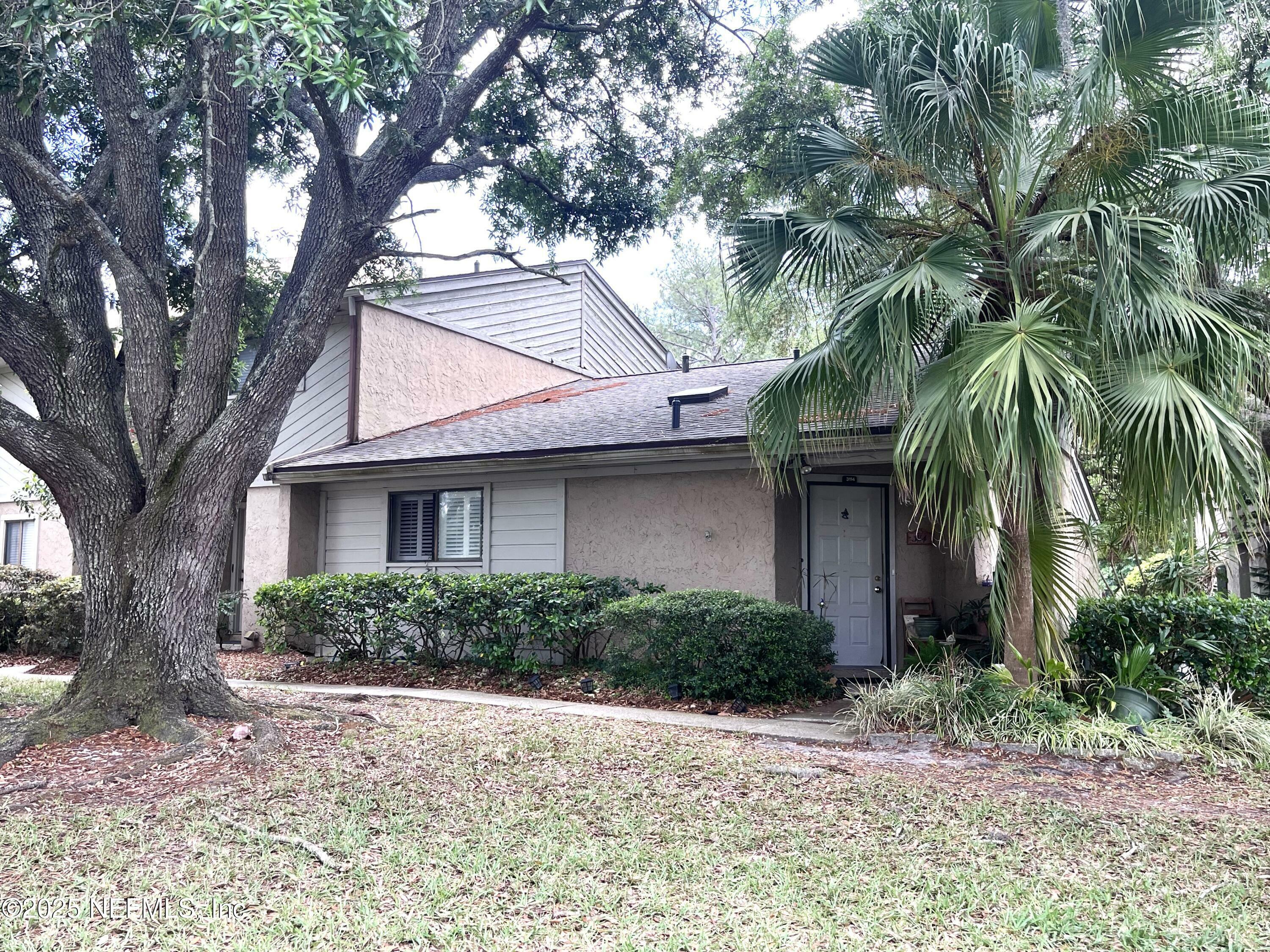 Property Photo: 3801 Crown Point Road 3114 FL 32257