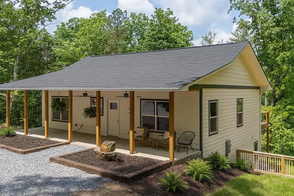 Property Photo: 2562 Raven Cliff Road GA 30175