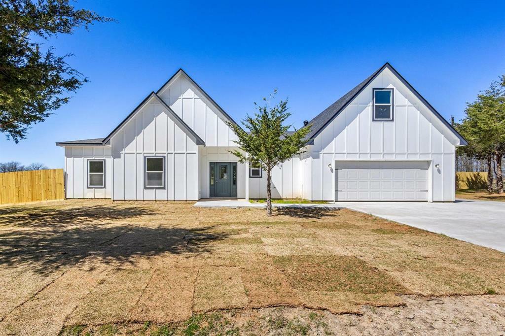 Property Photo: 850 County Road 26750 TX 75470