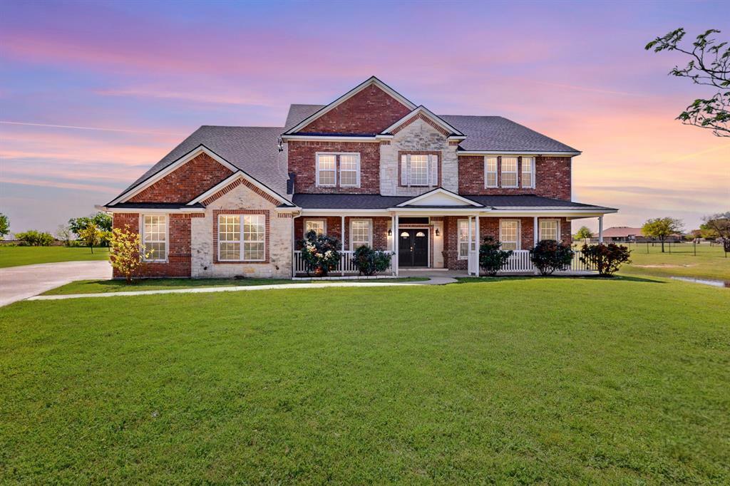 Property Photo: 2609 Comanche Moon Drive TX 76179