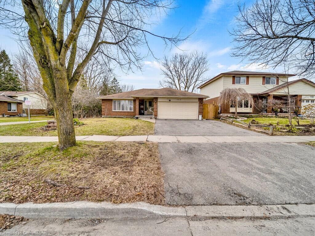 Property Photo: 125 Biehn Drive ON N2R 1M6