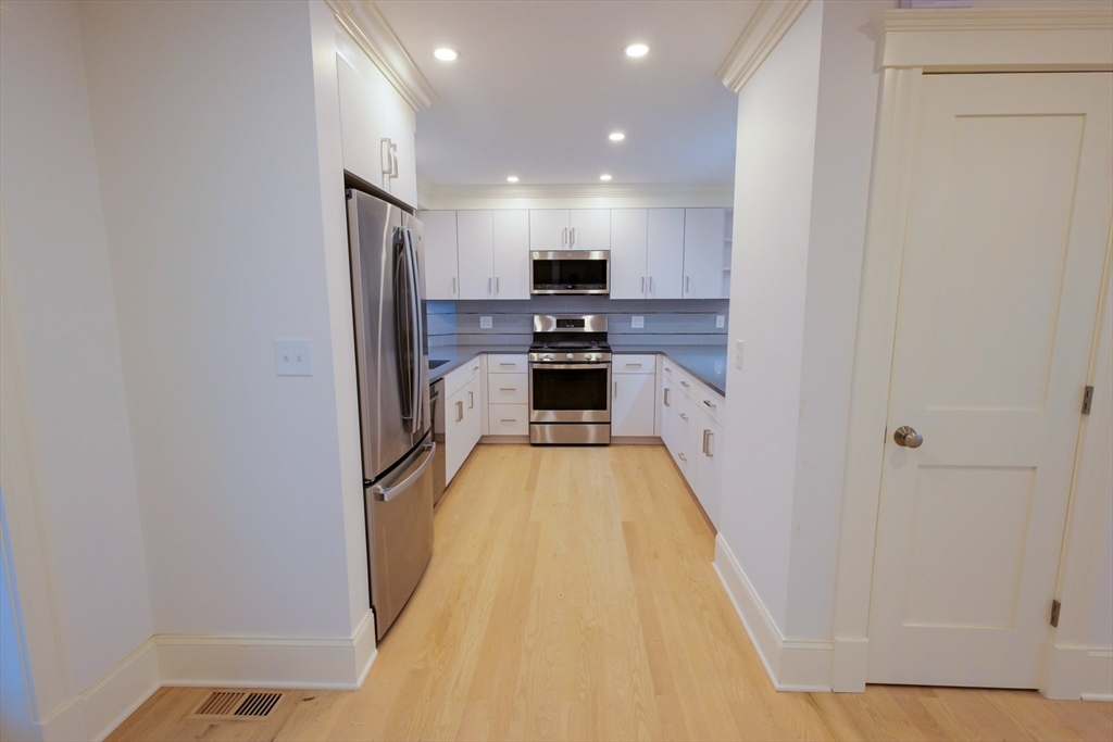 Property Photo: 121 Bay Street B MA 02045