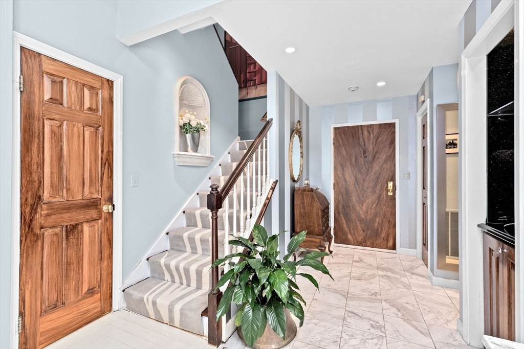 Property Photo: 30 Cumberland Ave W1 MA 02445