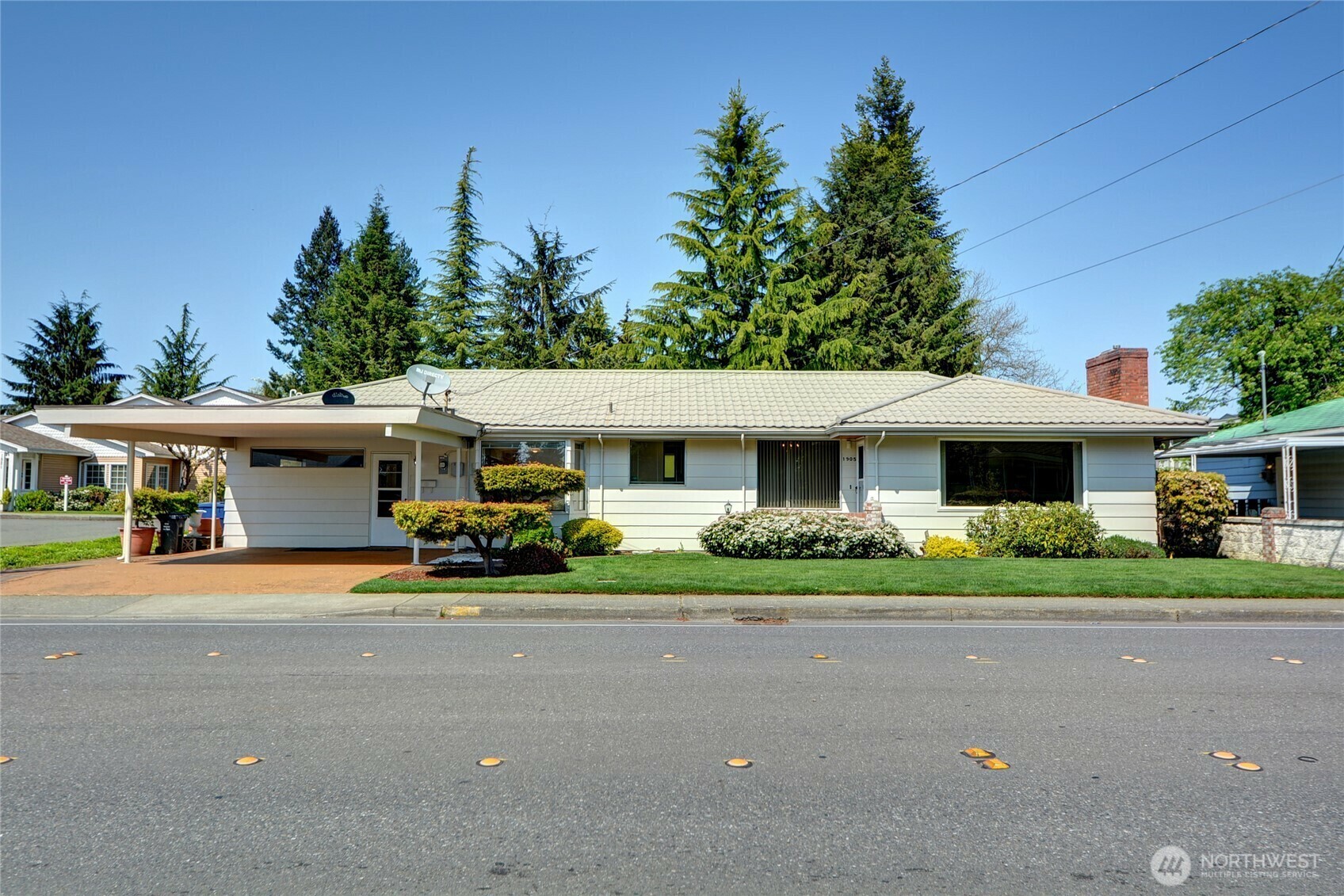 Property Photo: 1905 Grove Street WA 98270