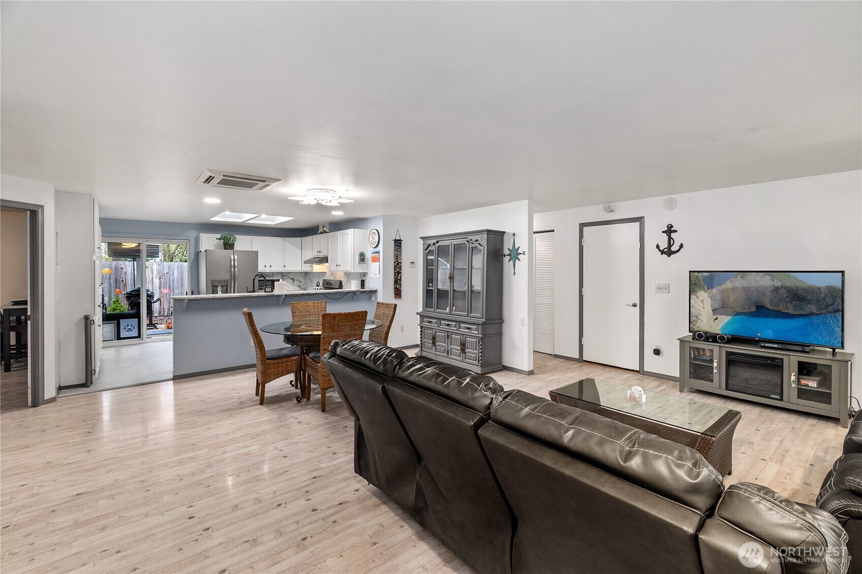 Property Photo: 17713 Vine Lane SE WA 98597