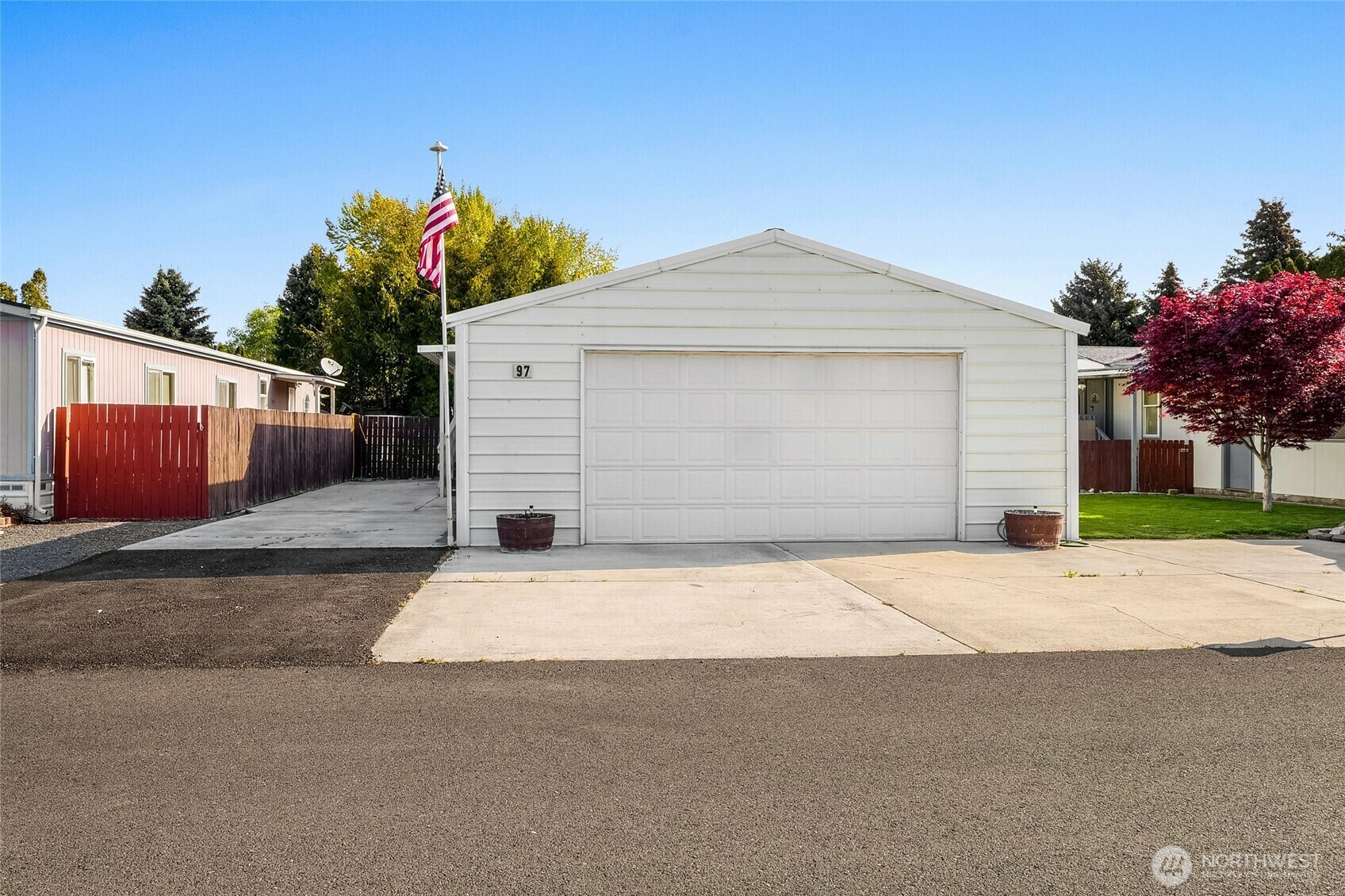 Property Photo: 3010 W Peninsula Drive 97 WA 98837