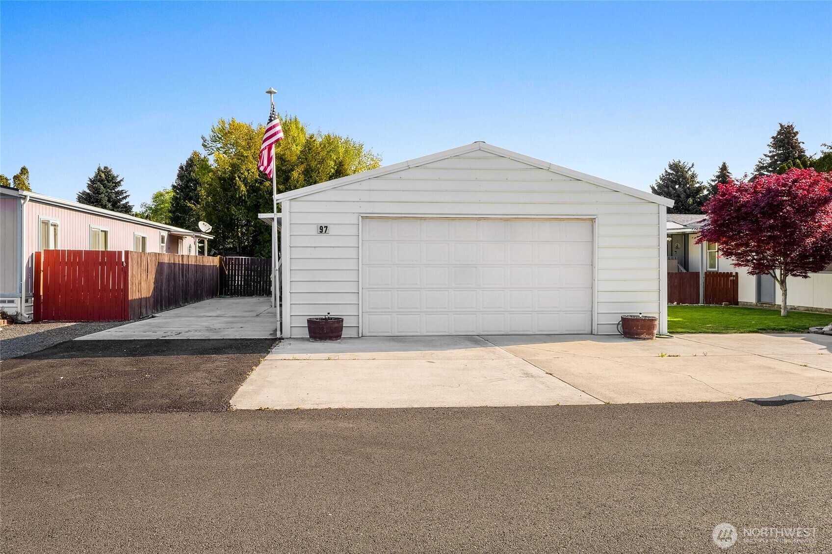 Property Photo: 3010 W Peninsula Drive 97 WA 98837