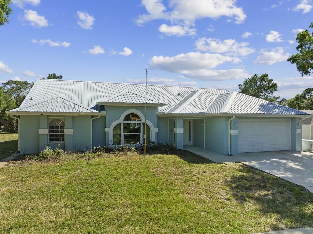 Property Photo: 8625 Fleming Grant Road FL 32976
