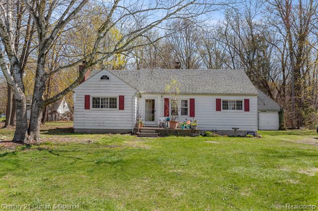 19497 Inkster St Road  Brownstown Twp MI 48174 photo