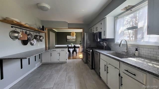 Property Photo: 23528 King Drive MI 48035
