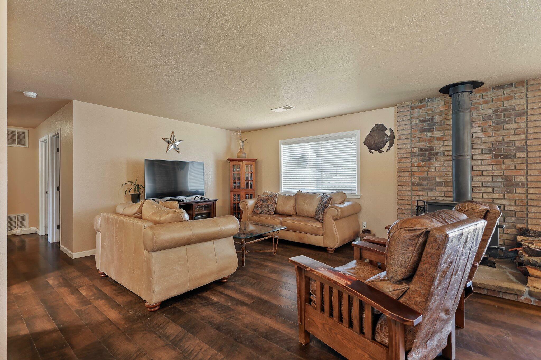 Property Photo: 7102 Bohn Boulevard CA 96007
