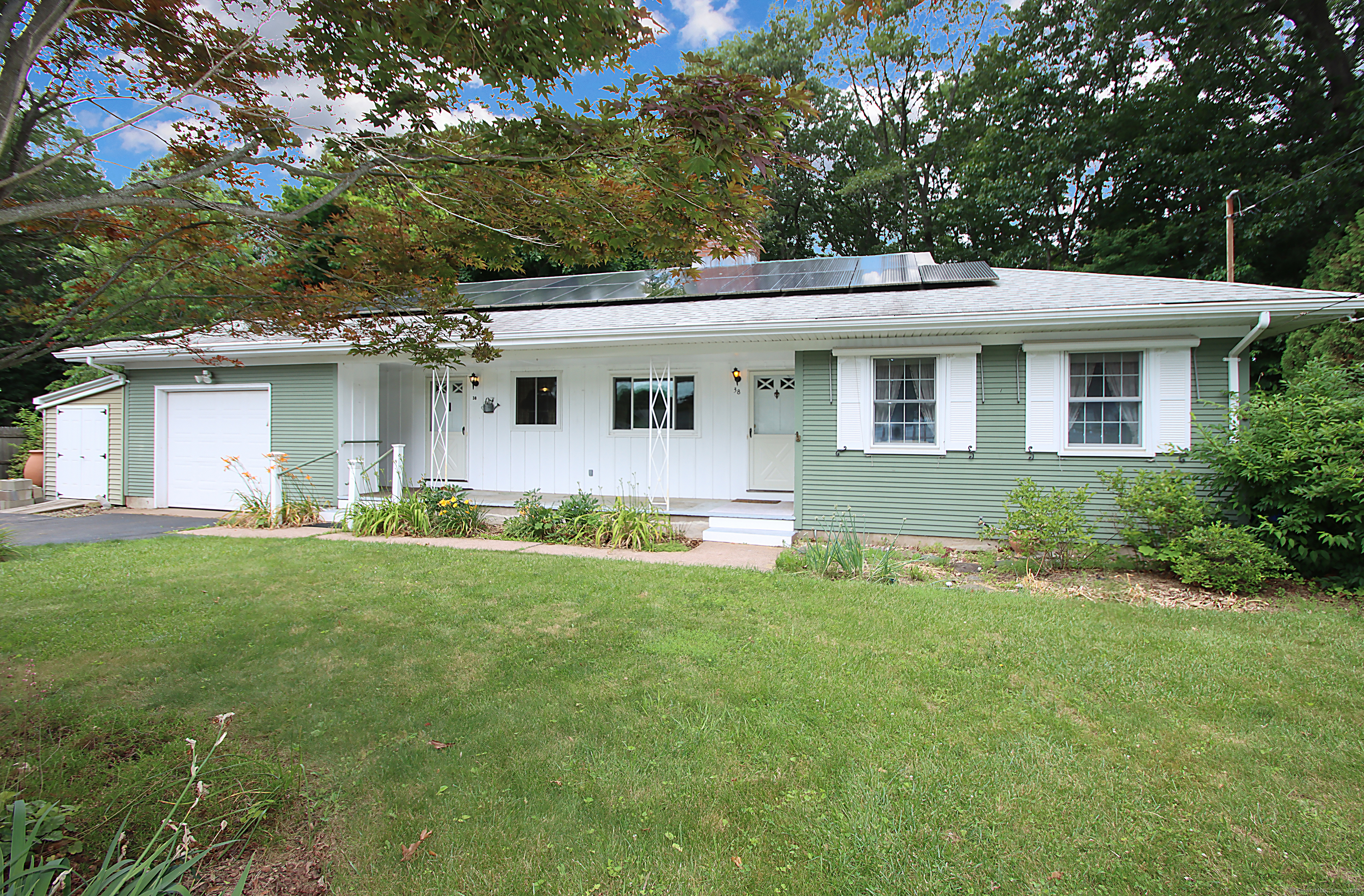 Property Photo: 38 Somerset Drive CT 06040