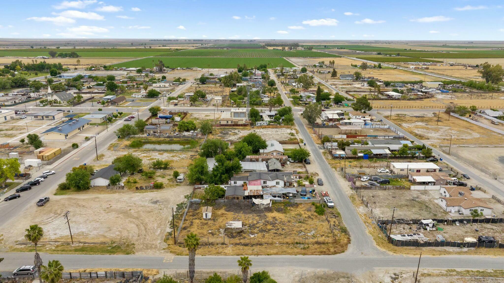 Property Photo: 5311 Ellis Road CA 93201