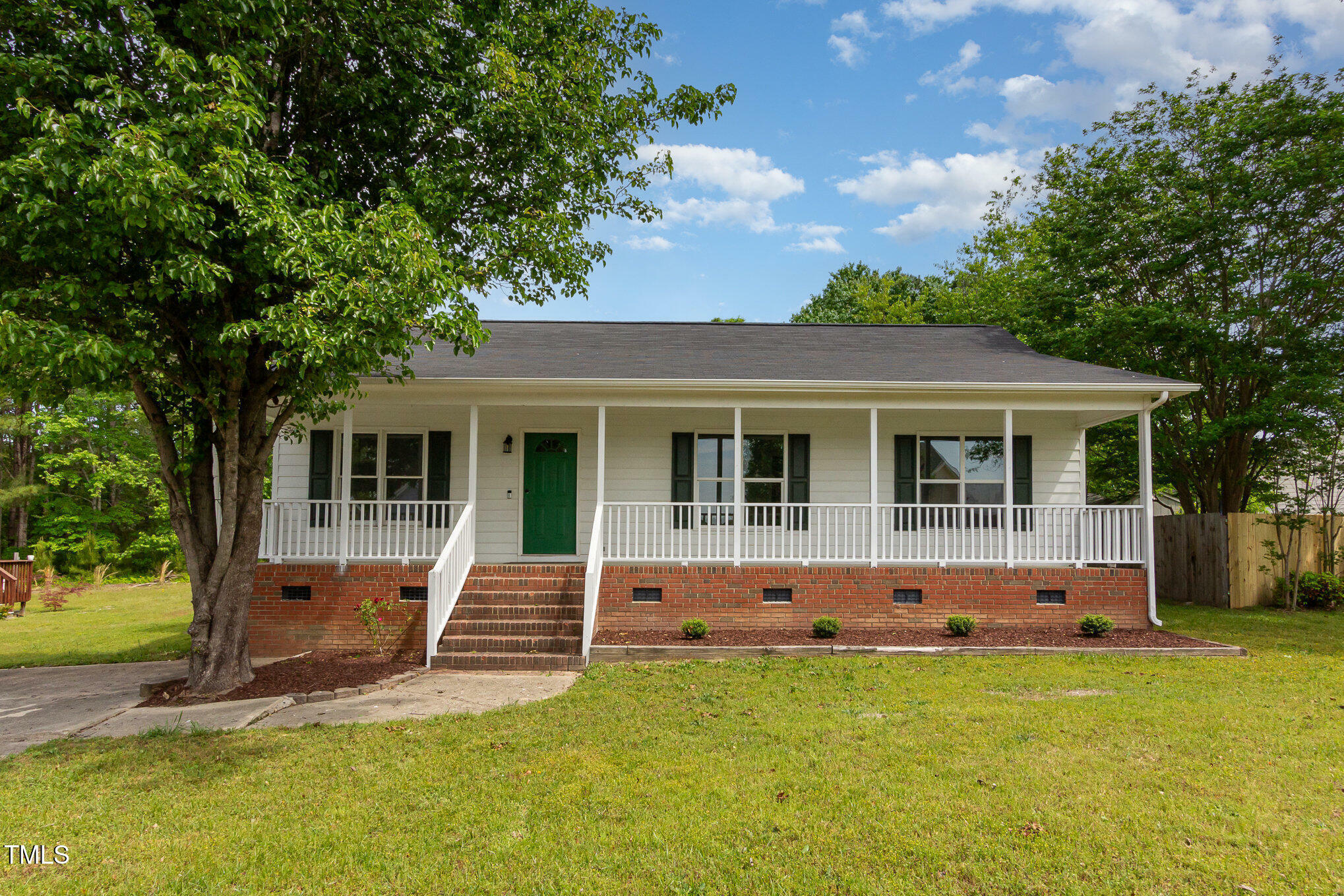 Property Photo: 5317 Cottage Bluff Lane NC 27545