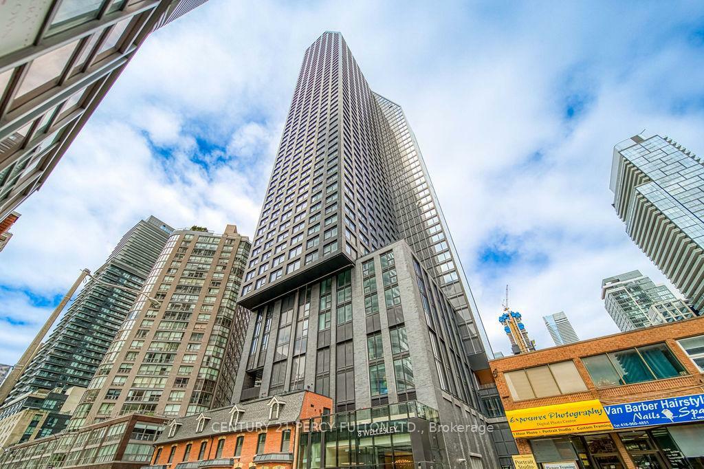 Property Photo: 8 Wellesley Street W 2905 ON M4Y 0J5