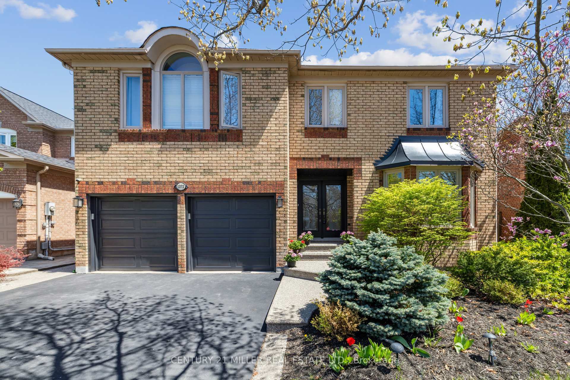 Photo de la propriété: 1372 Wheelwright Road ON L6M 2Z2
