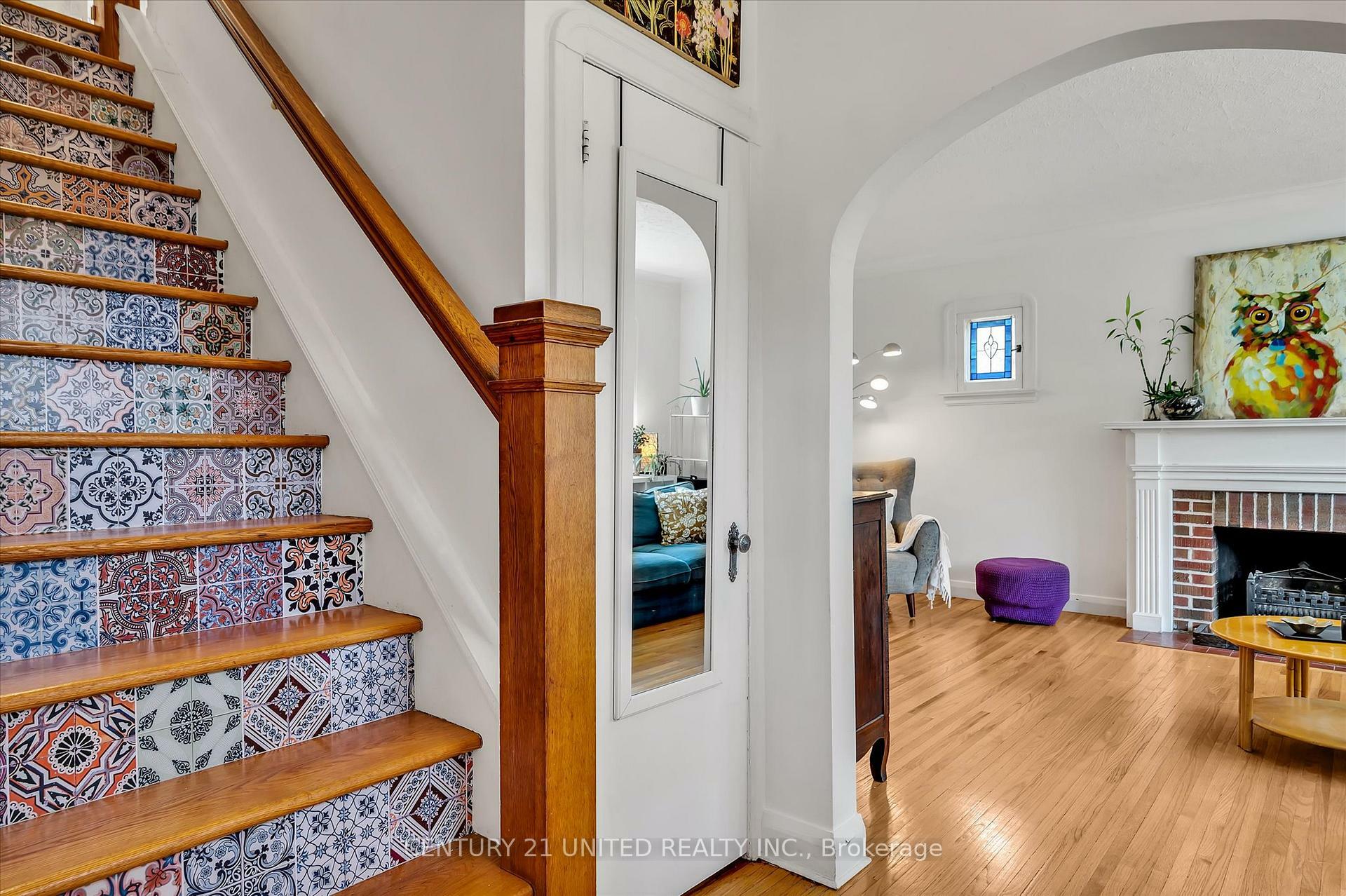 Property Photo: 479 Albertus Avenue ON K9J 6A1