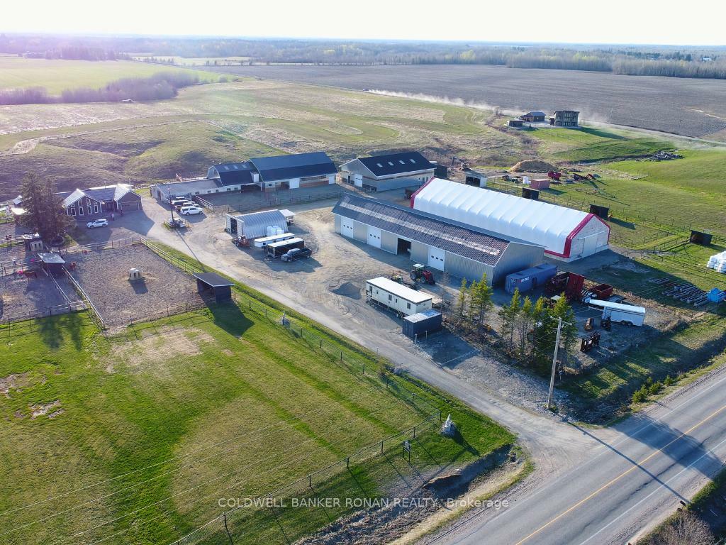 Photo de la propriété: 328535 Highway 560 N/A ON P0J 1B0