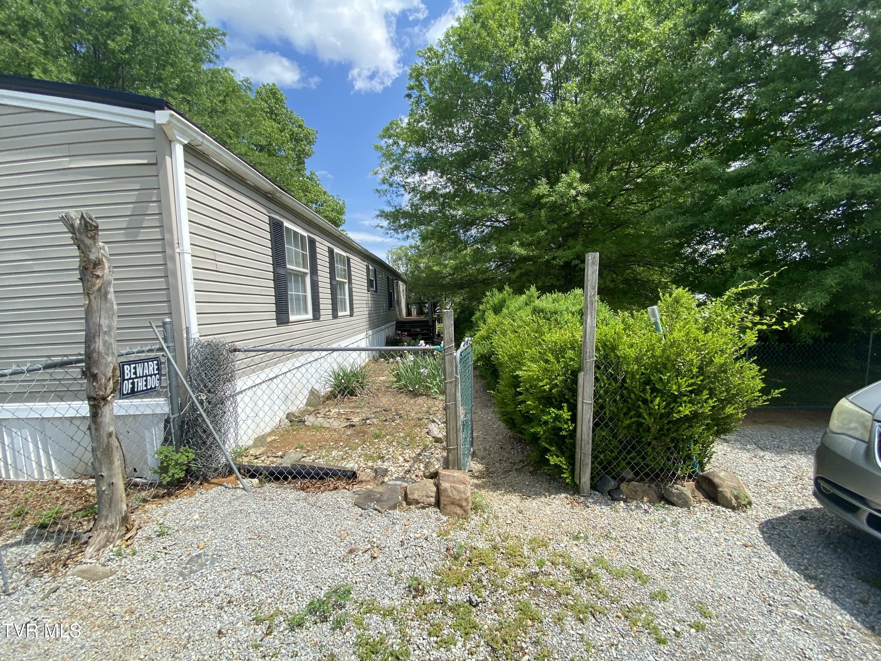 Property Photo:  2420 Bailey Bridge Road  TN 37641 