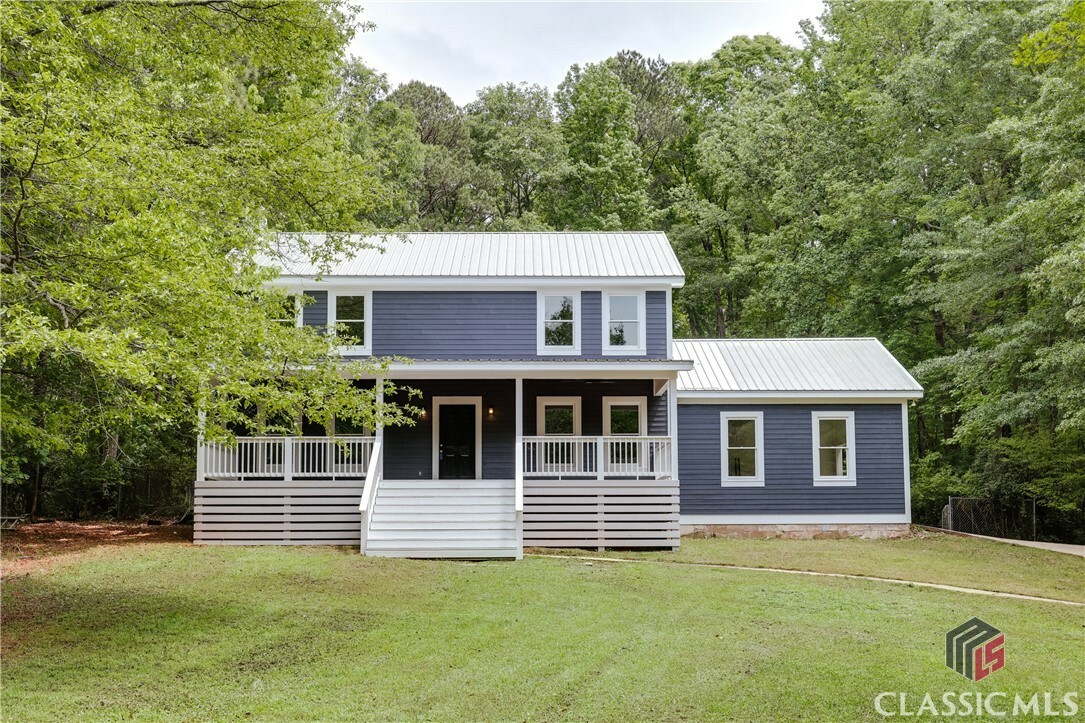 Property Photo: 155 Hunters Pointe Drive GA 30606