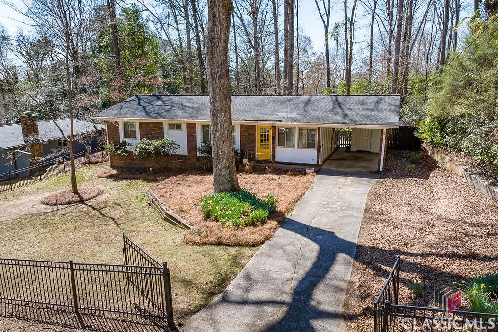 Property Photo:  150 Rivermont Road  GA 30606 