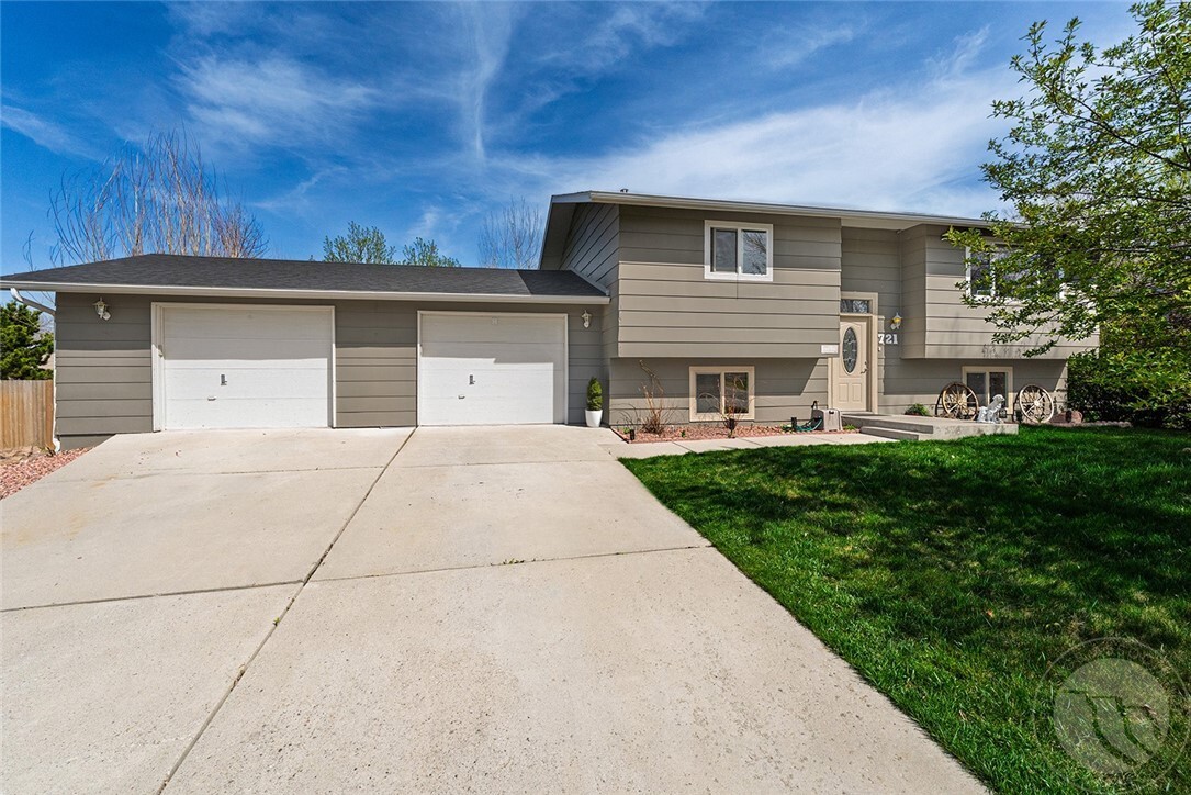 Property Photo: 721 Enfield Street MT 59101