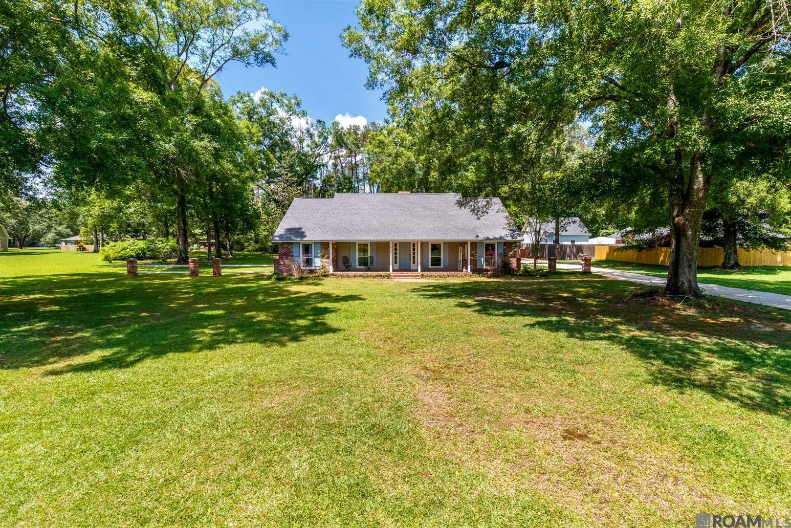 Property Photo:  16723 Buckner Dr  LA 70739 