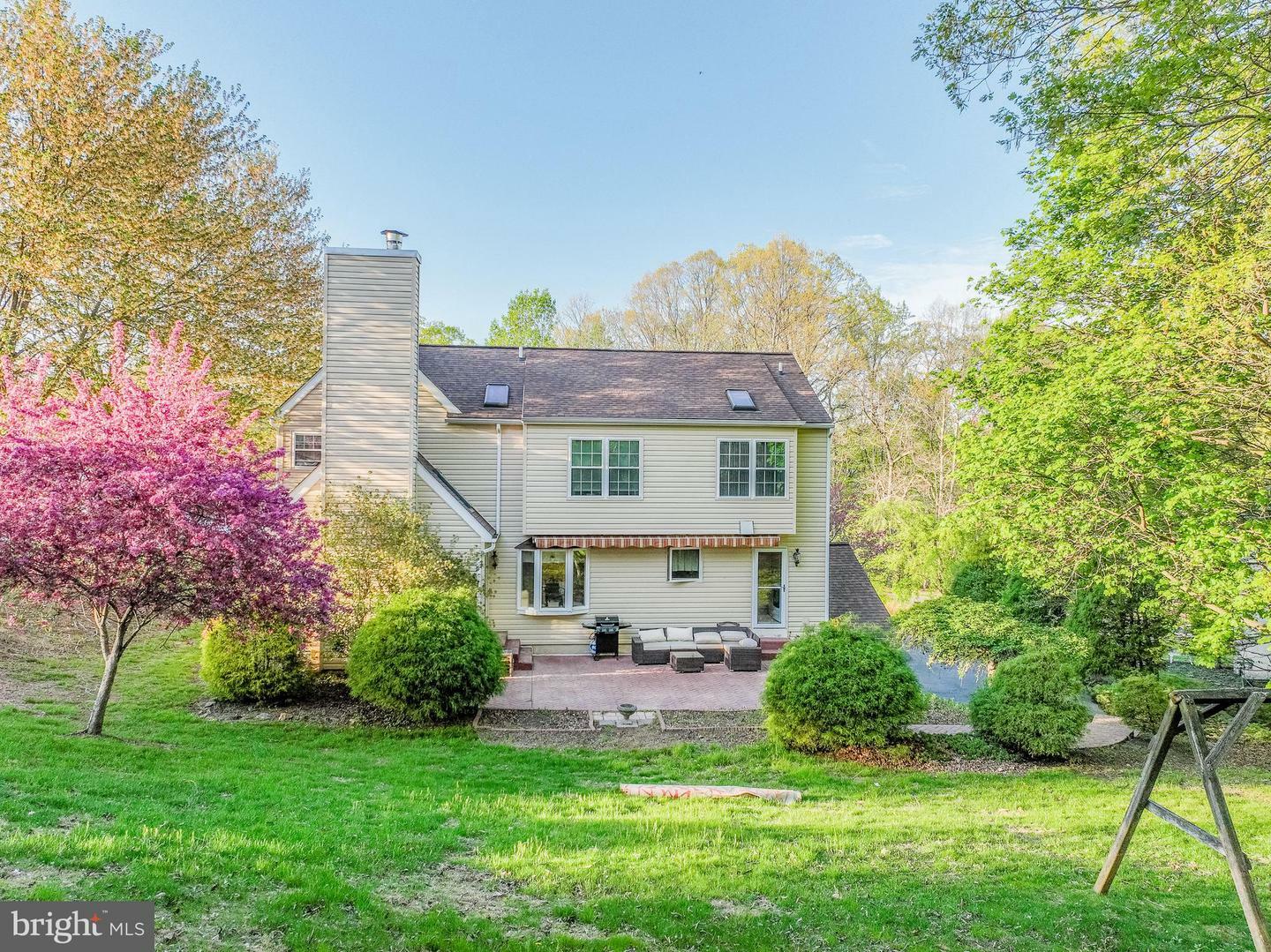 Property Photo: 4211 Tara Circle PA 19061