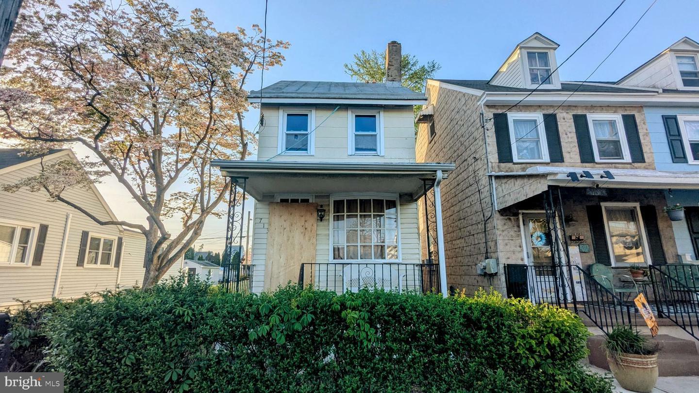 Property Photo: 713 Garden Street PA 19007