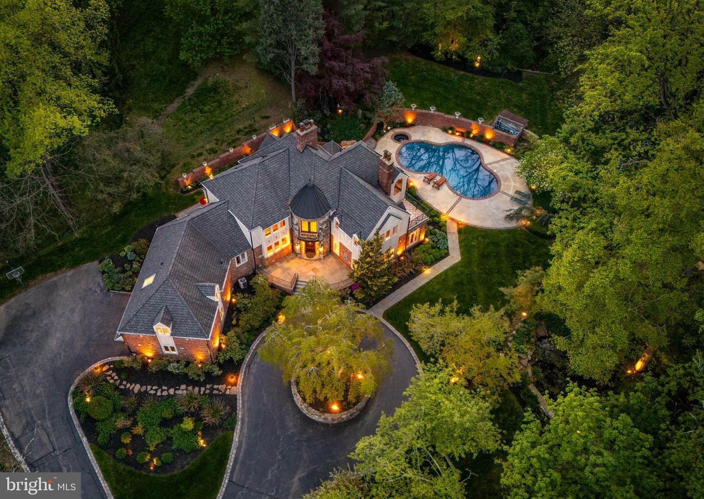 Property Photo: 1100 Green Valley Road PA 19010