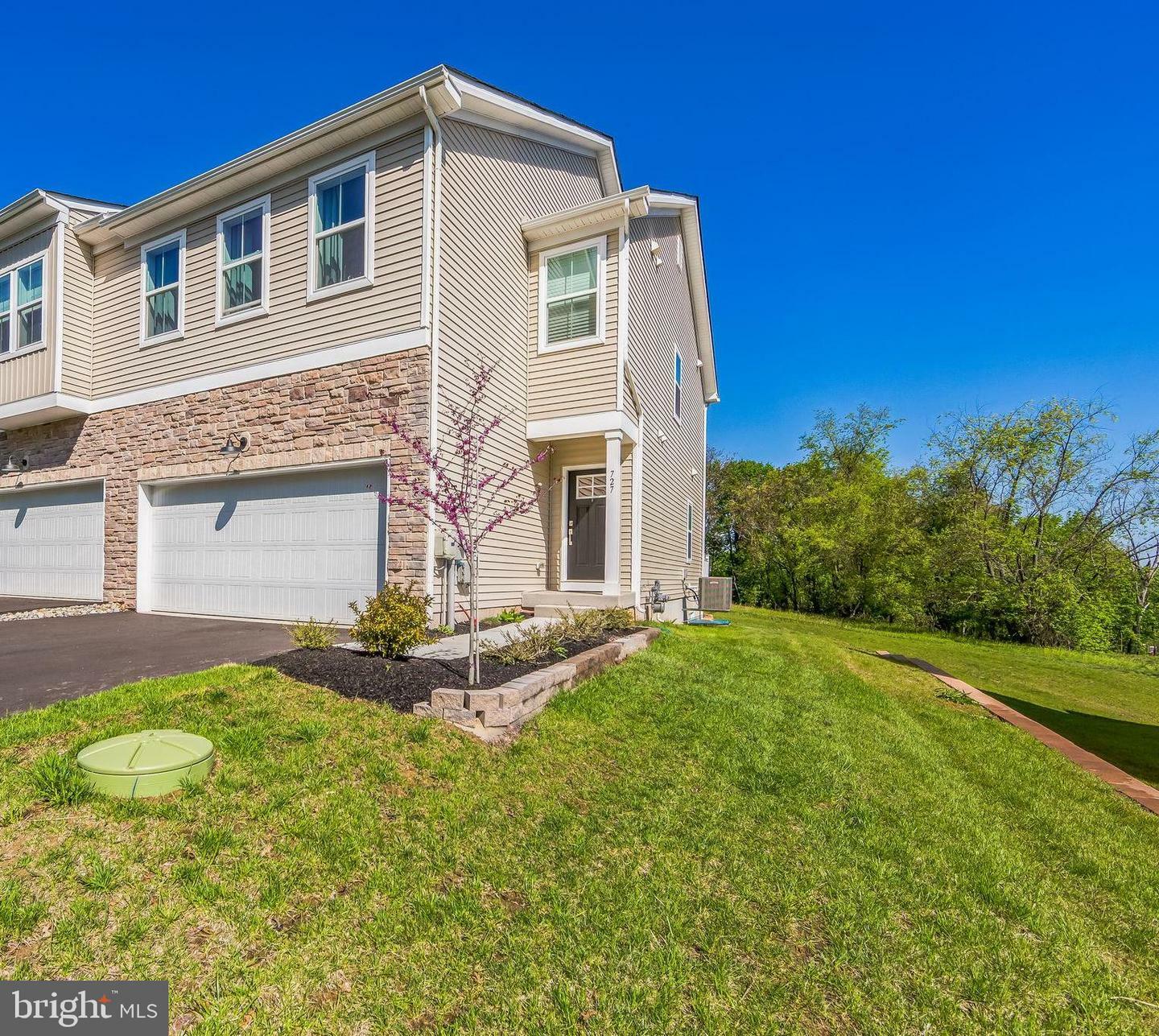 Property Photo: 727 Hunsberger Road PA 19475