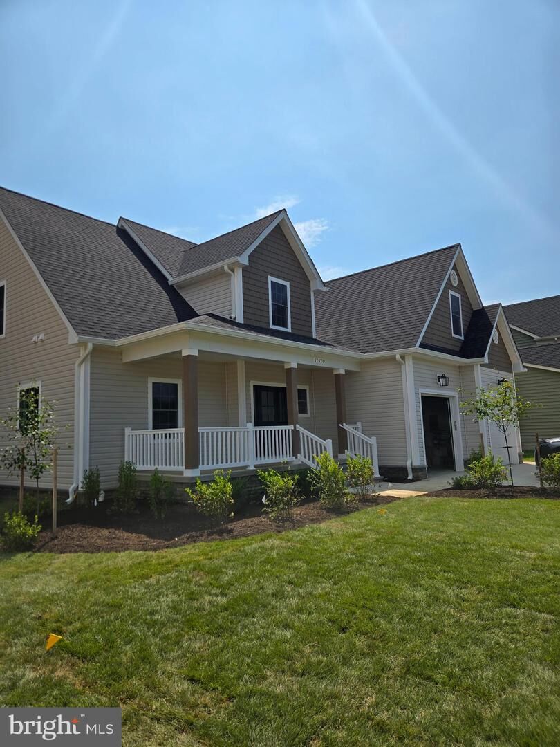 Property Photo:  17470 Lighthouse Commons Drive  MD 20674 