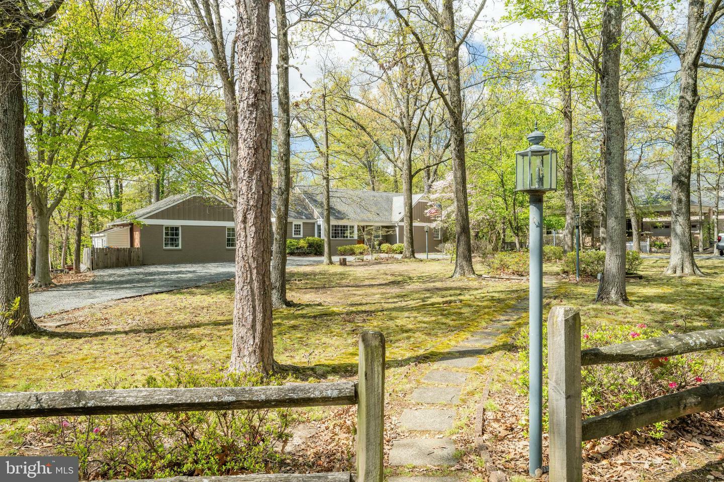 Property Photo: 4812 Maury Lane VA 22304