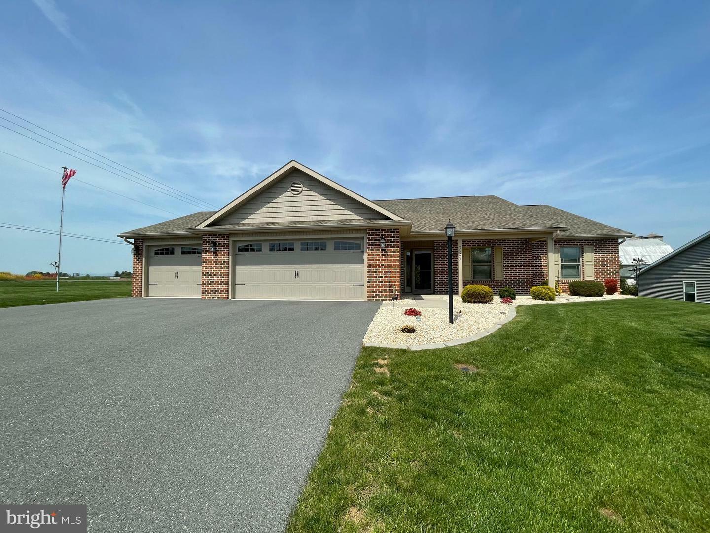 Property Photo: 737 Rising Sun Lane PA 17202