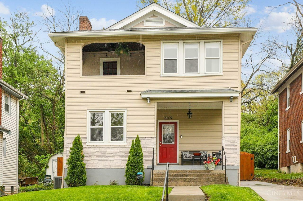 Property Photo: 2209 Crane Avenue OH 45207