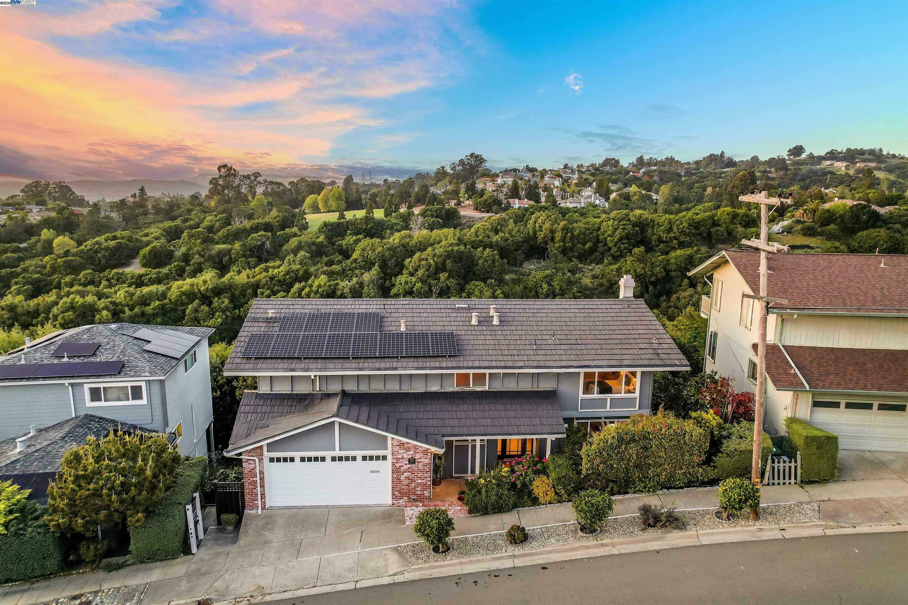 3218 Oakes Dr  Hayward CA 94542 photo