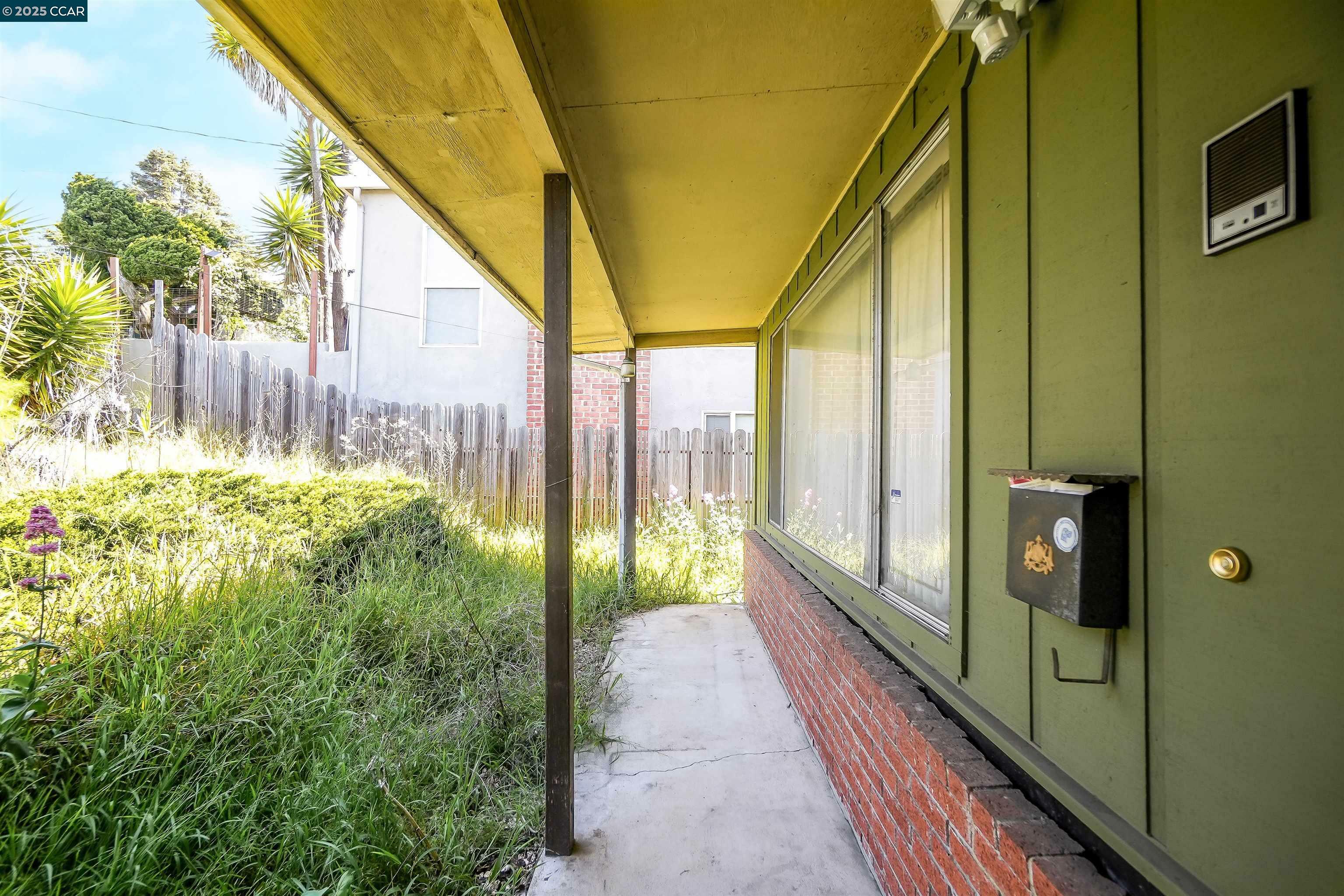 Property Photo: 5648 Burlingame Ave CA 94804