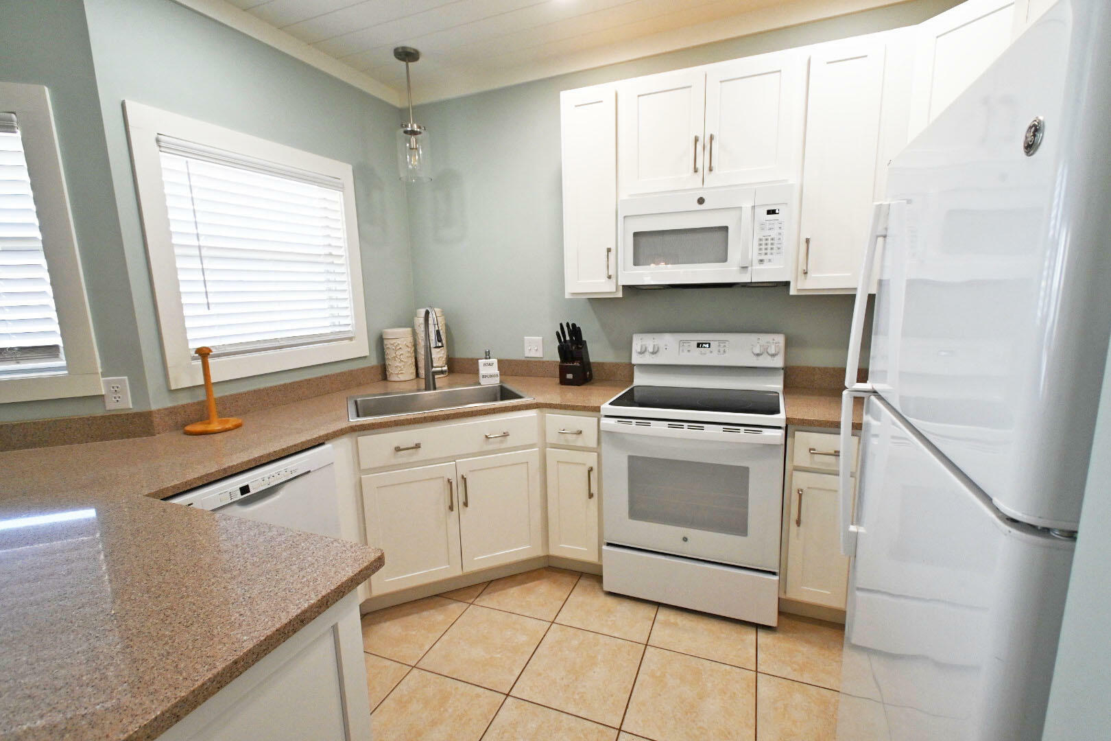 Property Photo: 775 Gulf Shore Drive 9111 FL 32541