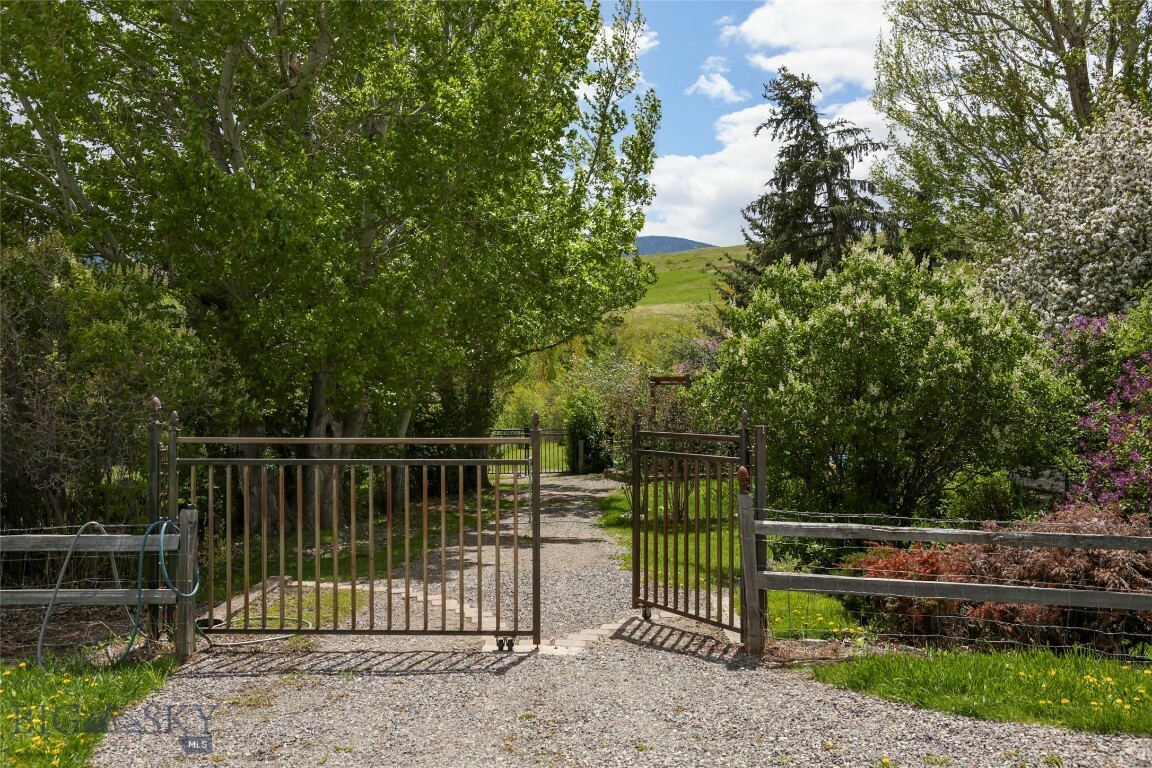 Property Photo: 726 US Highway 10 W MT 59047