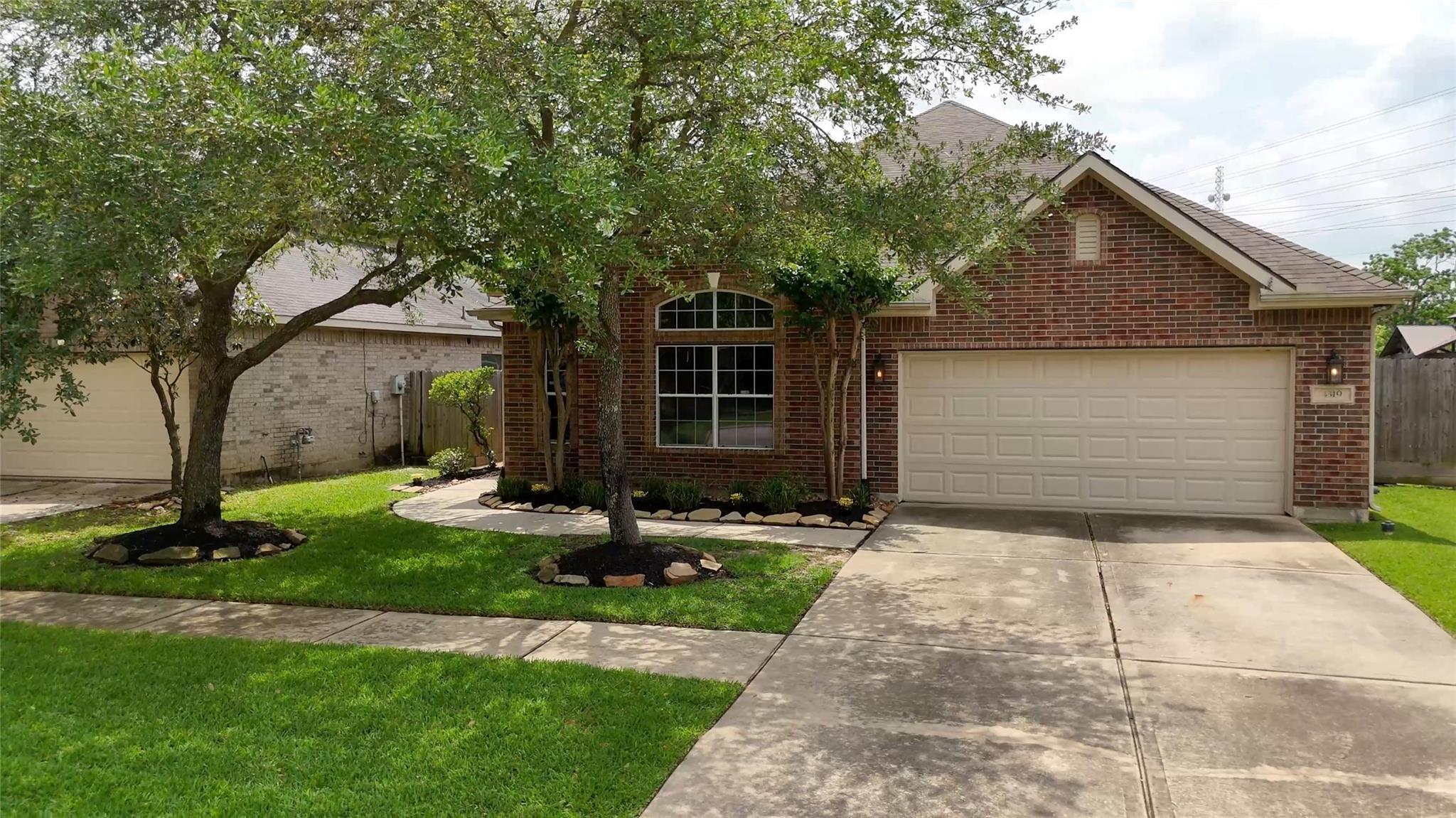 Property Photo:  4319 Countrycrossing Drive  TX 77388 
