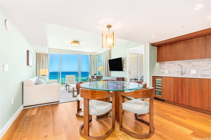 Property Photo: 2139 Kuhio Avenue 34th Floor HI 96815