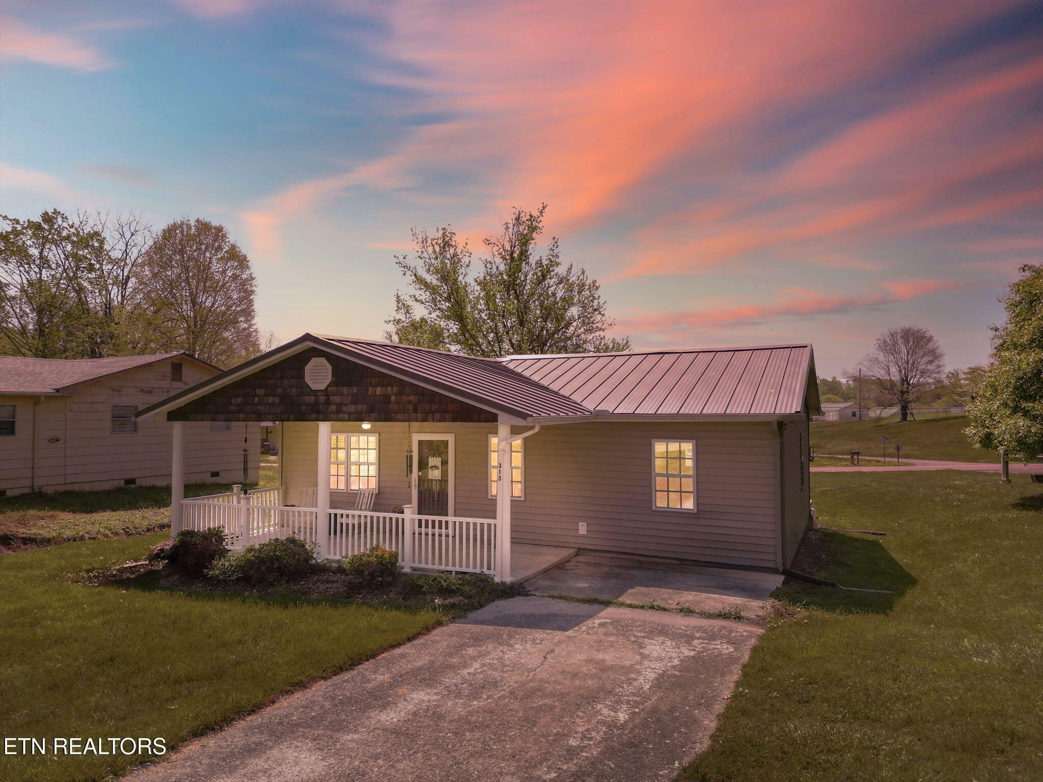 Property Photo: 313 West Ave TN 37766