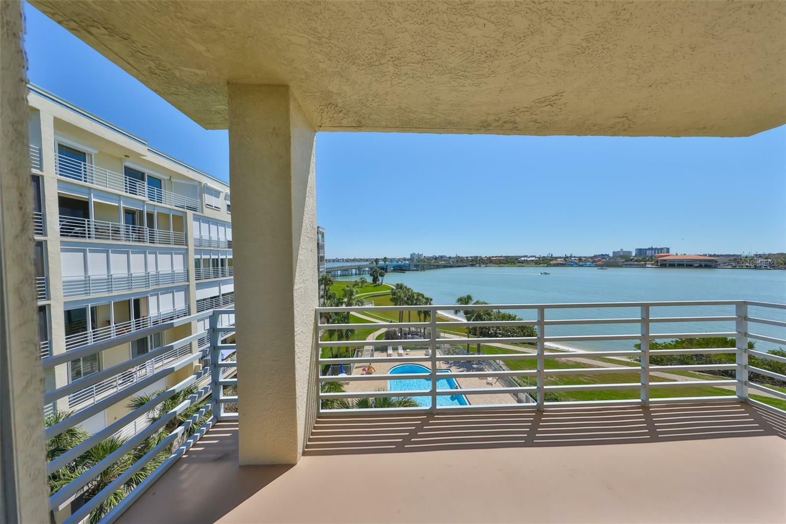 Property Photo: 7882 Sailboat Key Boulevard S 401 FL 33707
