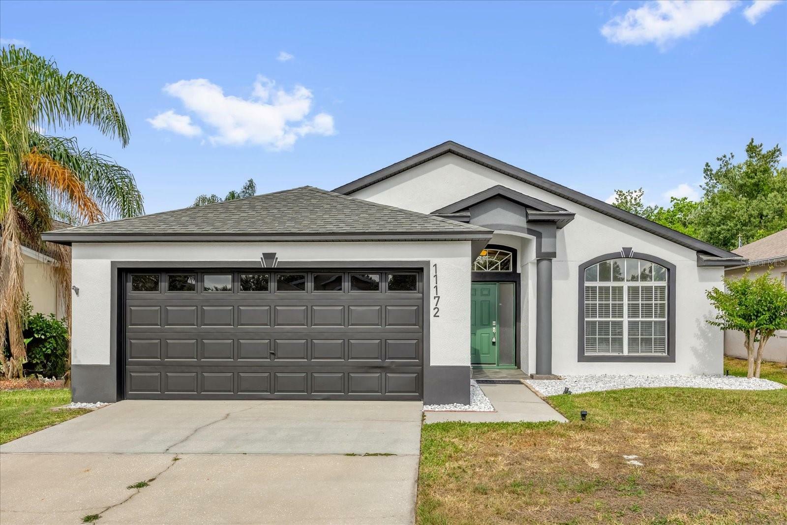 Property Photo: 11172 Pinewood Cove Lane FL 32817