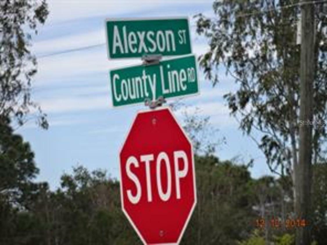 Property Photo: 17520 County Line Road FL 34610