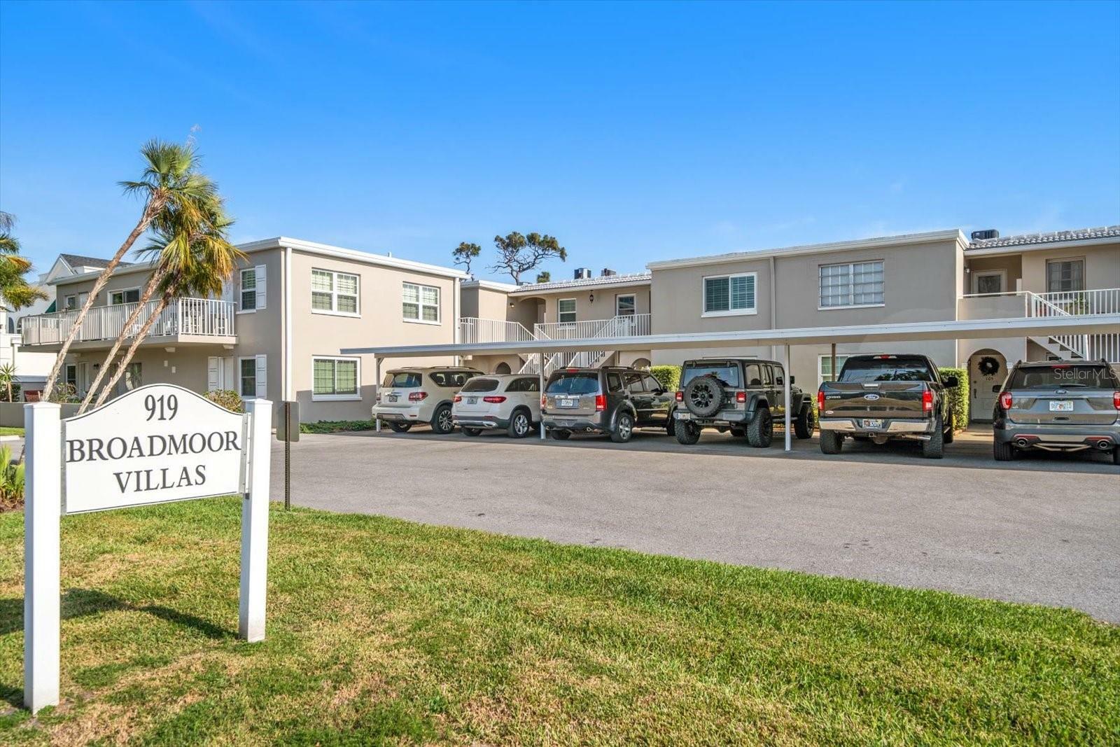 Property Photo: 919 Osceola Road 202 FL 33756