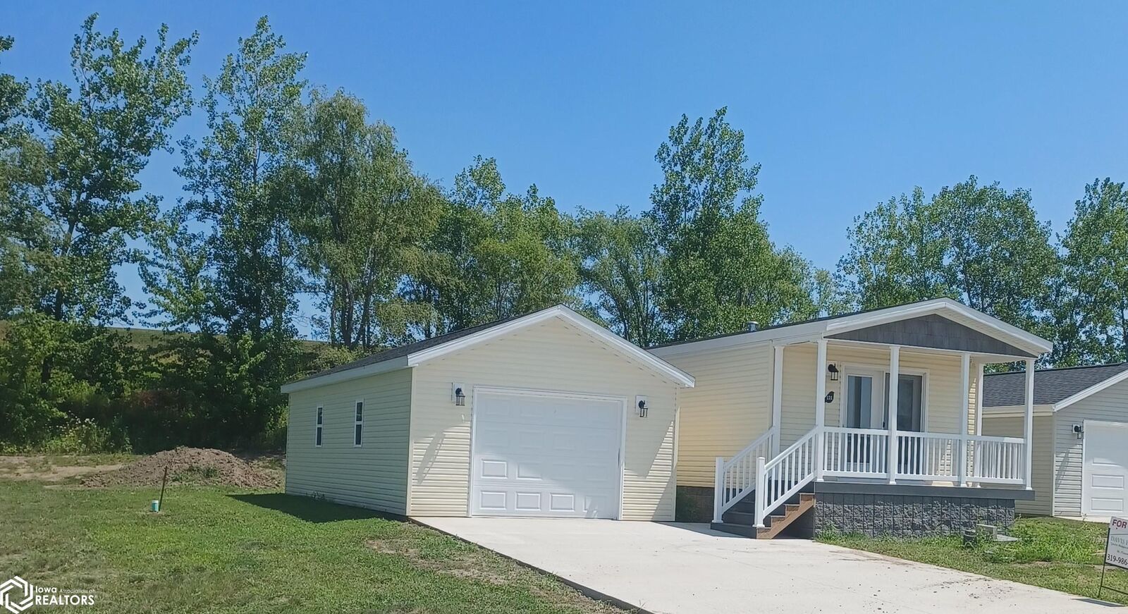 Property Photo:  1500 E Linden #131 Drive 131  IA 52641